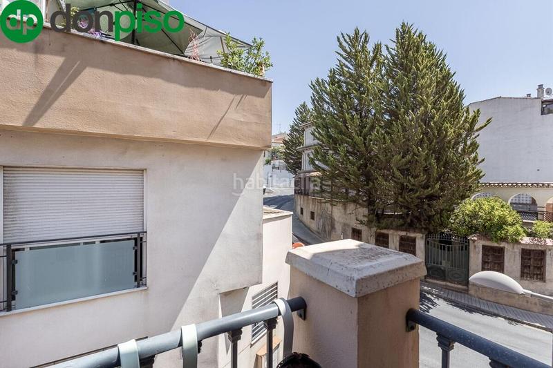 Foto 23f5f32a-653a-4dd8-b10f-944a2fbb0018. Piso en calle molinillo 1 piso de 3 dormitorios en zona baja del bariio en Monachil