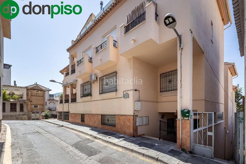 Foto 7a68c8bc-341a-48f9-a6df-0b0a5ee4e74b. Piso en calle molinillo 1 piso de 3 dormitorios en zona baja del bariio en Monachil