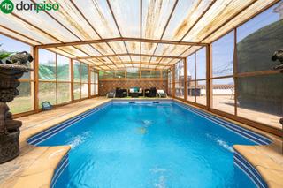 Xalet  Calle muntasil. Exclusivo chalet en barrio de la vega  monachil