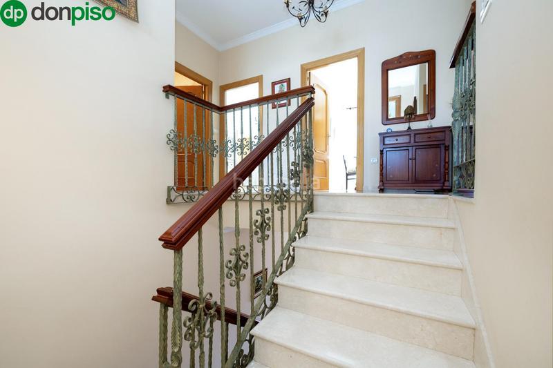Foto 332645dd-07a2-4299-9b23-6d4754e3c707. Casa adosada en leones 16 oportunidad de compra . en Albolote