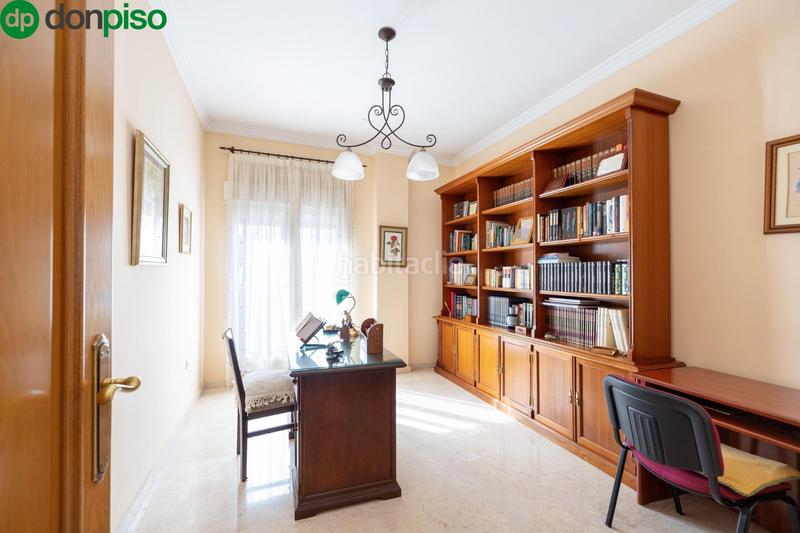 Foto 36f4673b-8768-4cb4-920b-0ff1776109a8. Casa adosada en leones 16 oportunidad de compra . en Albolote