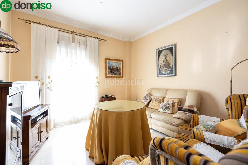 Foto 500206cf-d460-413e-9c79-b0f0cf314336. Casa adosada en leones 16 oportunidad de compra . en Albolote