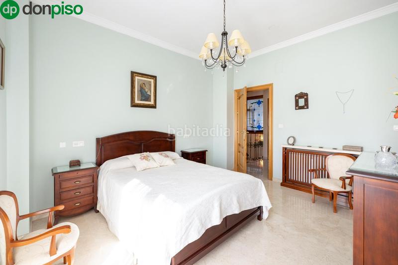 Foto c29c7f8e-2bbe-4755-8a11-20fef4ae53ed. Casa adosada en leones 16 oportunidad de compra . en Albolote