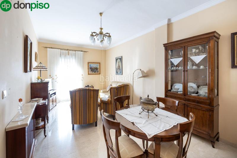Foto cda03394-353d-4774-94fe-8ca05a050176. Casa adosada en leones 16 oportunidad de compra . en Albolote