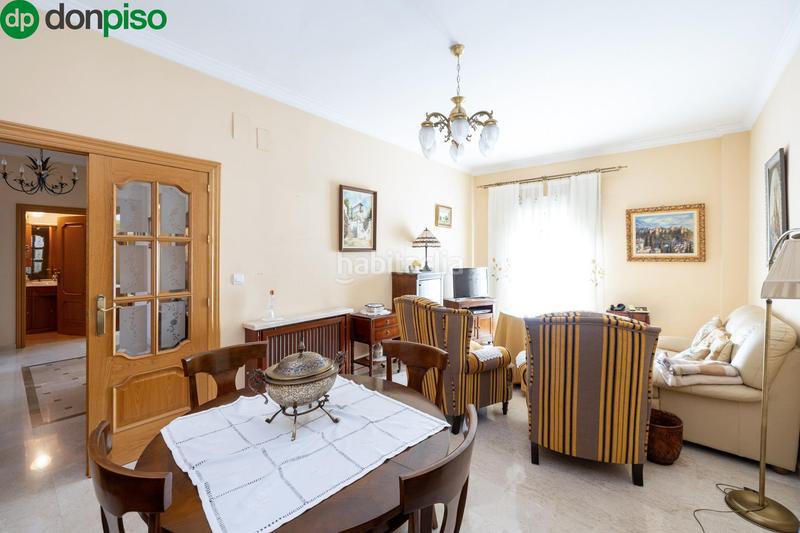Foto eae0b181-1322-4db2-9113-ba9abbcab059. Casa adosada en leones 16 oportunidad de compra . en Albolote