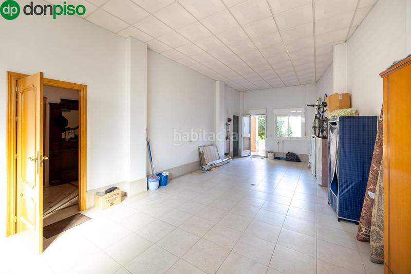 Foto fd054f8f-85d7-442e-b5ff-60961022bbab. Casa adosada en leones 16 oportunidad de compra . en Albolote