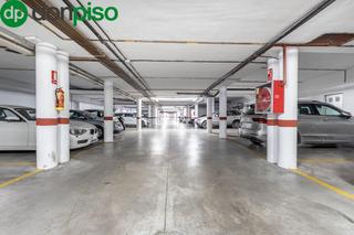 Aparcament cotxe  Cuesta del pino. Amplia plaza de garaje y trastero junto al hospital vithas