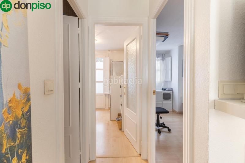 Foto f7da2c53-5b6d-41ae-9b6c-66340aa255e4. Piccolo appartamento con parcheggio in San Ildefonso Granada