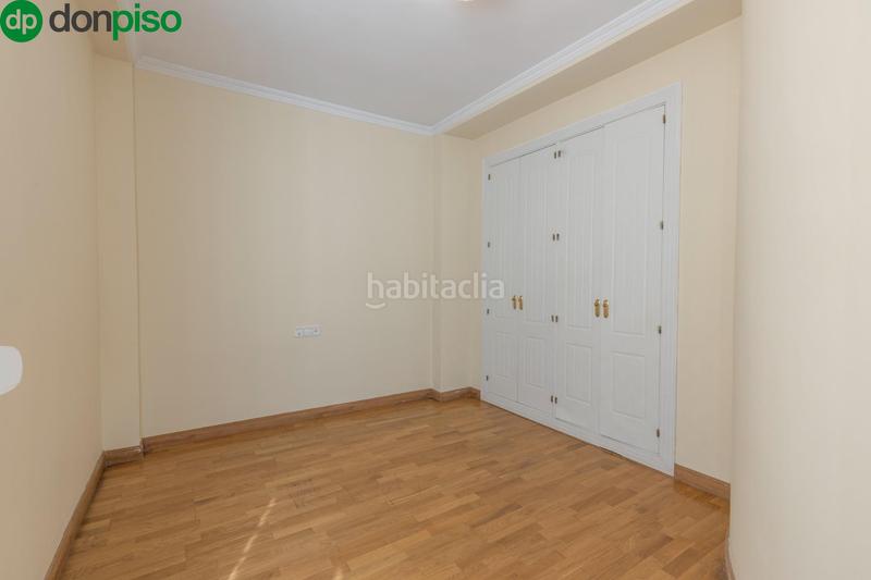 Foto 2baf38e3-741b-41a8-8705-b56404b2d5cc. Reihenhaus mit heizung parking pool in Camino de los Neveros - Serrallo Granada