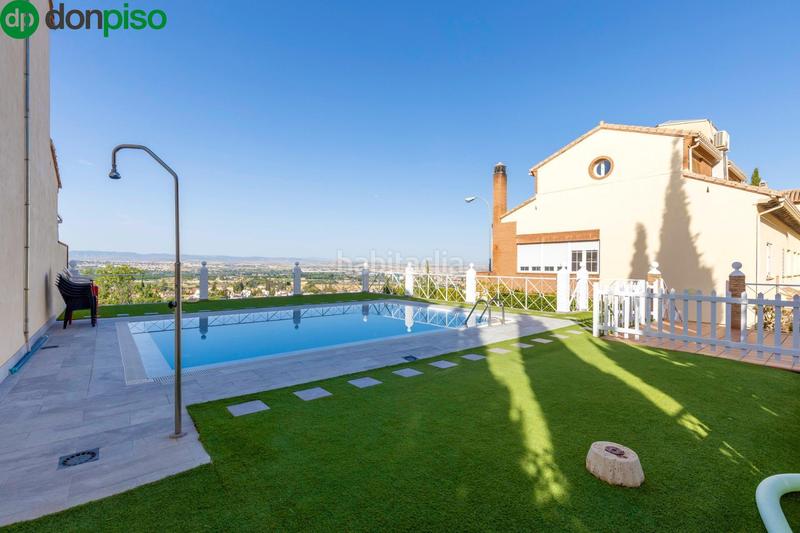 Foto 6c5790dd-c7dd-4ff4-b784-61dd5d5966b2. Reihenhaus mit heizung parking pool in Camino de los Neveros - Serrallo Granada