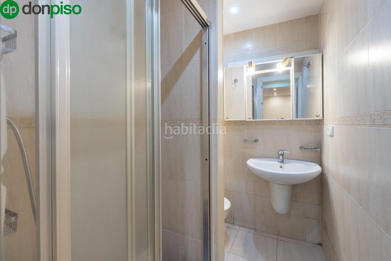 Foto 6c9419dd-ccb0-427d-b294-996bd0c0cf68. Reihenhaus mit heizung parking pool in Camino de los Neveros - Serrallo Granada