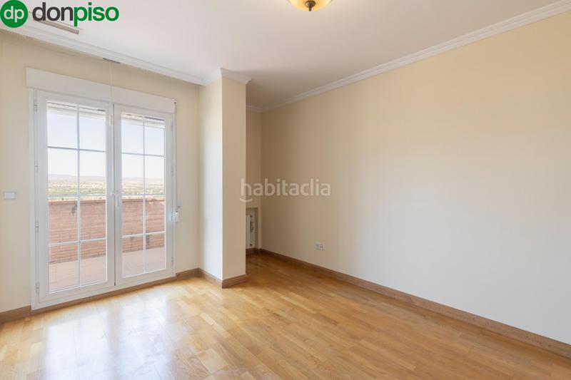 Foto 7c0fc26c-2abe-4ff4-b6d9-888ab74996cd. Reihenhaus mit heizung parking pool in Camino de los Neveros - Serrallo Granada