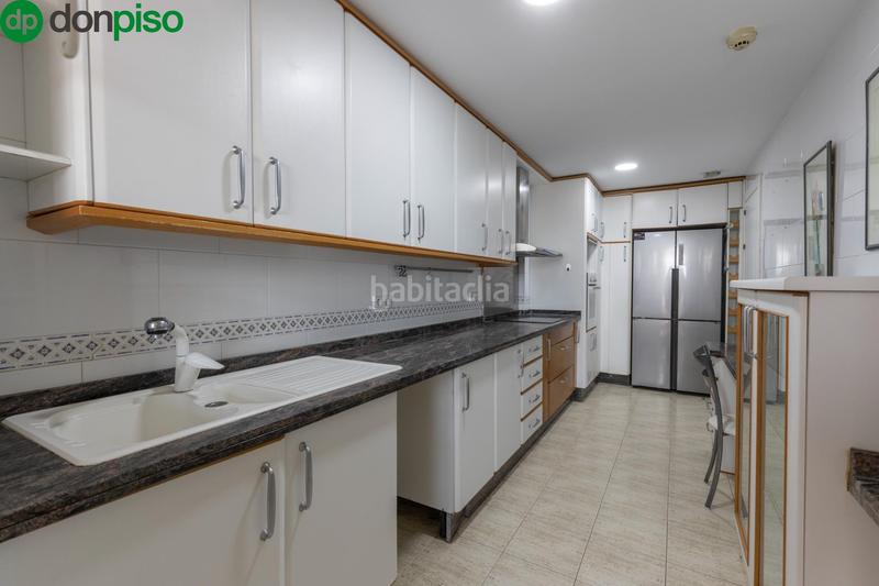 Foto de1ada01-8019-411d-88c4-4e9d2c55a35b. Reihenhaus mit heizung parking pool in Camino de los Neveros - Serrallo Granada