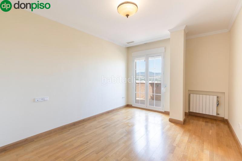 Foto fed85034-5944-42ba-97e5-8149675d6268. Reihenhaus mit heizung parking pool in Camino de los Neveros - Serrallo Granada