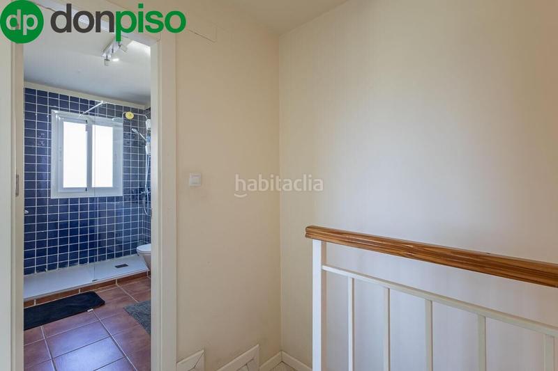 Foto 329c4afe-b47e-4774-b157-ea4970313376. Casa a schiera con piscina in Cenes de la Vega