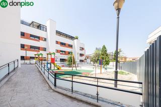 Pis a Calle vicar 2. Precioso piso en santa fe con espectacular terraza.