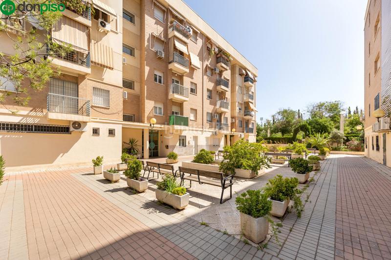 Foto aafe8679-d09f-4d1b-9db7-999cbfb6565a. Apartamento inversores !!! gran oportunidad se vende piso en juan pablo ii en Granada