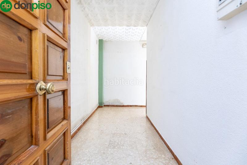 Foto cf3ab8e0-d74c-4d0f-981c-8c050d790cb4. Piso en calle de cañaveral 3 calle cañaveral en Camino de Ronda Granada