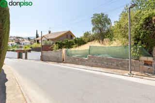 Terreny residencial  Calle de la azucena. Venta de solar de 590 m2 en otura zona colegio