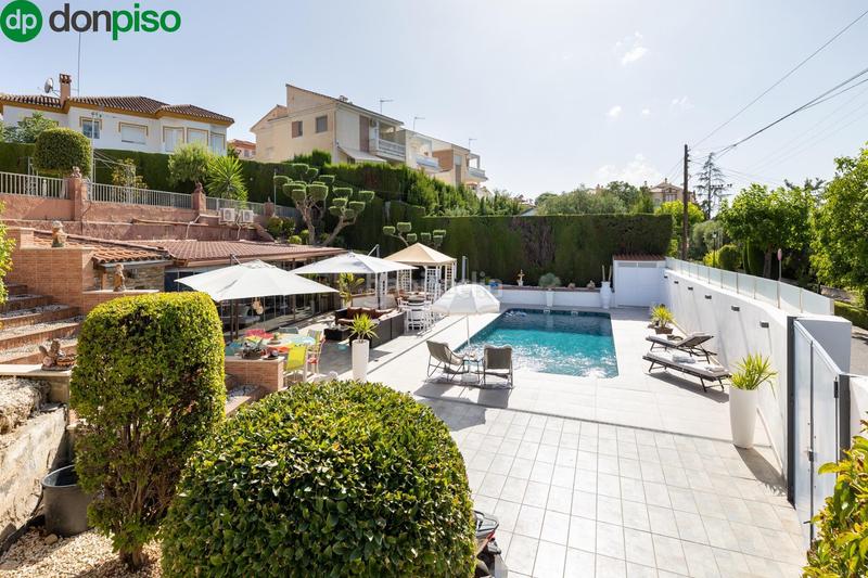 Foto 58d5c076-f2e7-4f03-ad74-706c8d3a5da1. Chalet villa de lujo exclusividad, espacio y estilo en un entorno privilegiado en Gójar