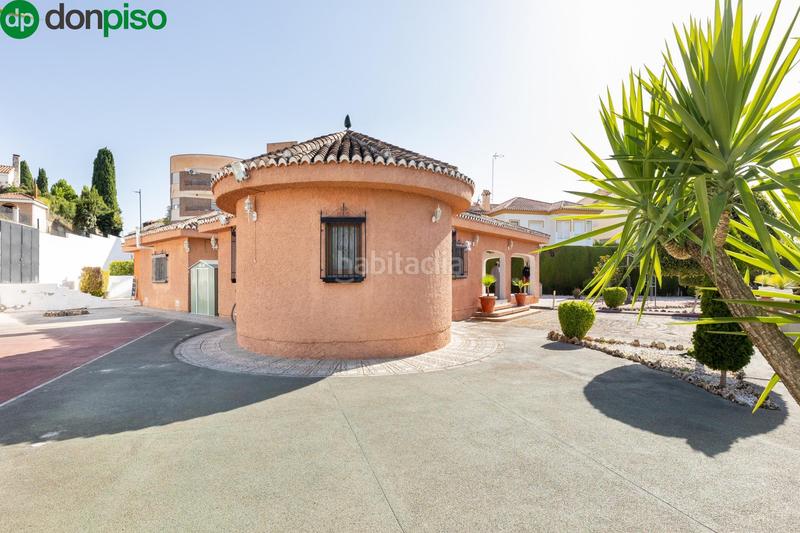 Foto 5bc684a1-58a9-44fd-b178-b9683f755cd3. Chalet villa de lujo exclusividad, espacio y estilo en un entorno privilegiado en Gójar