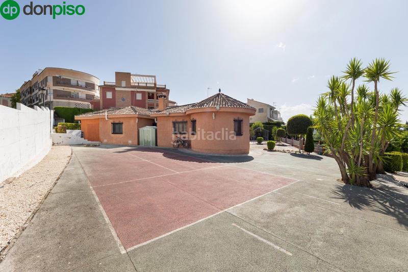 Foto 933e34df-42eb-4281-bcd4-27b7a5f52b6d. Chalet villa de lujo exclusividad, espacio y estilo en un entorno privilegiado en Gójar