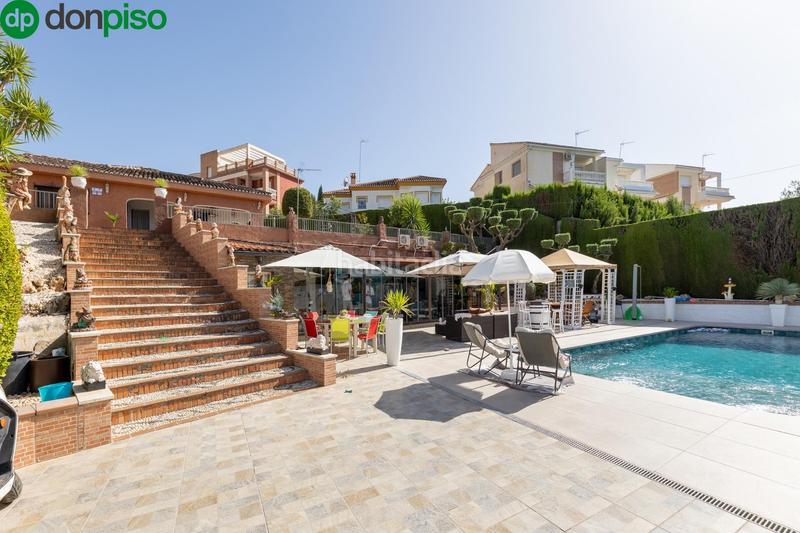 Foto c30ada8f-4d54-43d4-abd7-3a04275e4341. Chalet villa de lujo exclusividad, espacio y estilo en un entorno privilegiado en Gójar