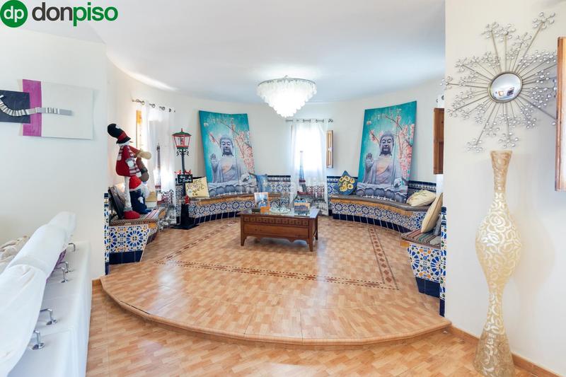 Foto cd9ba72d-1c50-452b-ad10-43a300eff00e. Chalet villa de lujo exclusividad, espacio y estilo en un entorno privilegiado en Gójar