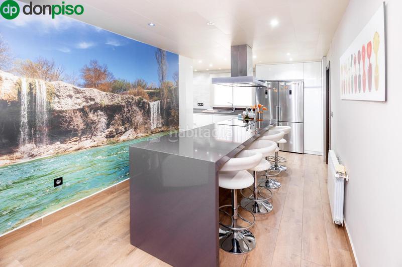 Foto dc3e396c-a326-4386-8acc-19a1a5b02a98. Chalet villa de lujo exclusividad, espacio y estilo en un entorno privilegiado en Gójar