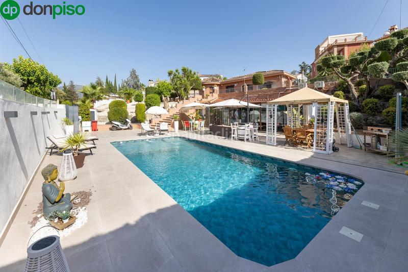 Foto f8b670a4-95a7-445d-9eac-2de050359a1a. Chalet villa de lujo exclusividad, espacio y estilo en un entorno privilegiado en Gójar