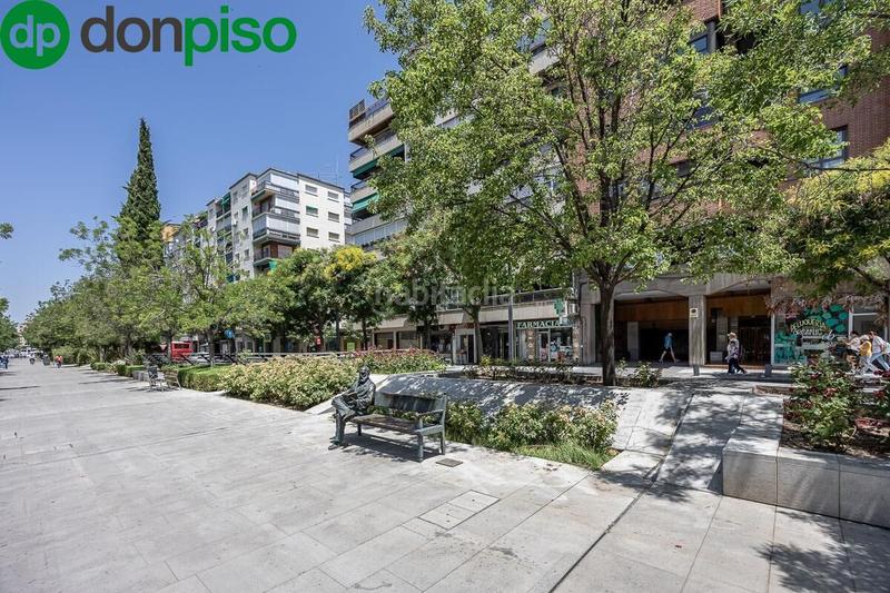 Foto 164436e7-9a4a-4880-a3d6-82ec715af943. Piso en de la constitucion 22 piso en avda. constitución en Granada