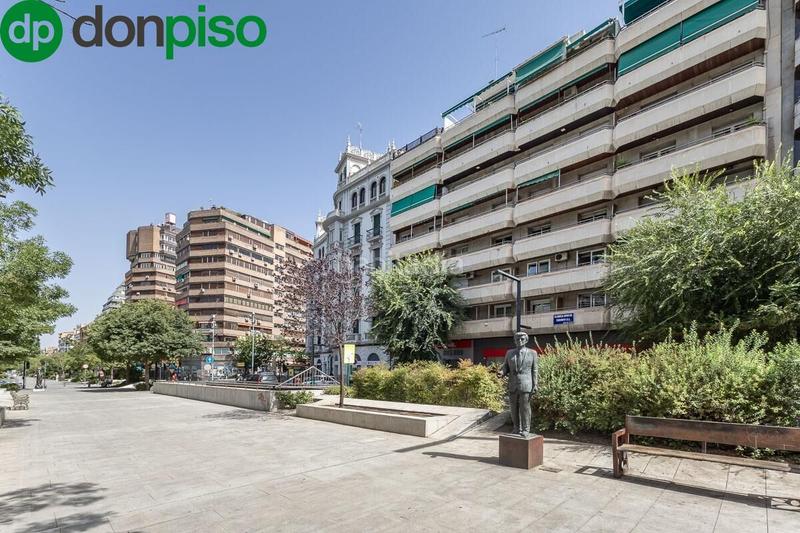 Foto 1d6bf845-9020-402c-8036-9ebf34561b8a. Piso en de la constitucion 22 piso en avda. constitución en Granada