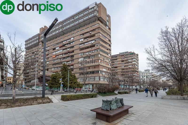 Foto 8fd5d98a-2449-4b5f-b3e8-d1b75663be16. Piso en de la constitucion 22 piso en avda. constitución en Granada