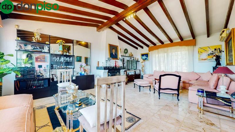 Foto dddfd218-c187-46e8-8bb8-640794e7ecba. Chalet villa en urbanización campo en campo de Mijas Mijas