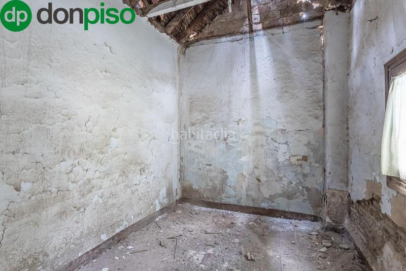 Foto e3c6a45b-cc5b-4559-8631-3e7e1fd4c7c0. Casa edificio con vistas panorámicas a la alhambra en Granada
