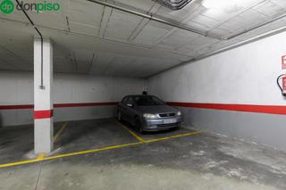 Aparcament cotxe  Paseo paseo de la bomba, 13 13. Espaciosa plaza de garaje con cargador eléctrico en el corazón d