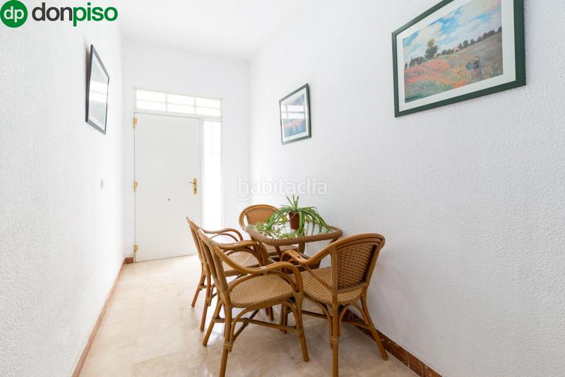 Foto 17cfac64-830e-44cf-a7b2-4c2fbff30faa. Casa adosada en hoyo 5 encantadora vivienda adosada en el corazón granada en Santa Fe