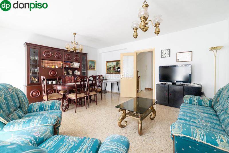 Foto 74ec3a89-d6b7-405c-ac71-2ce55f007aa4. Casa adosada en hoyo 5 encantadora vivienda adosada en el corazón granada en Santa Fe