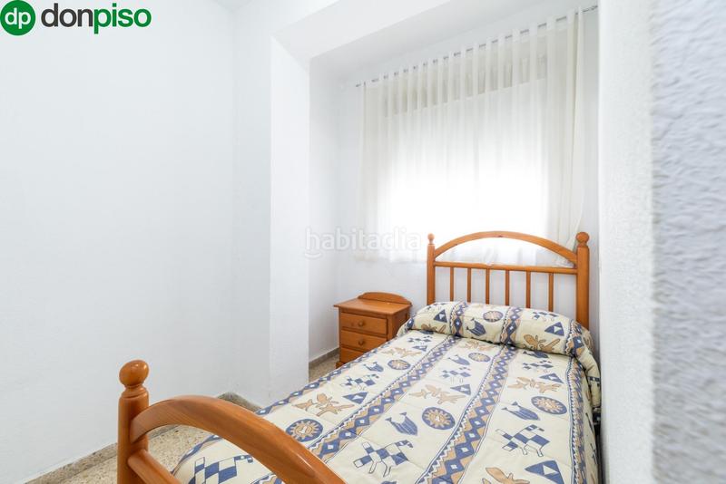 Foto 9210267d-6ac2-4f0d-851d-25961aa9e176. Casa adosada en hoyo 5 encantadora vivienda adosada en el corazón granada en Santa Fe