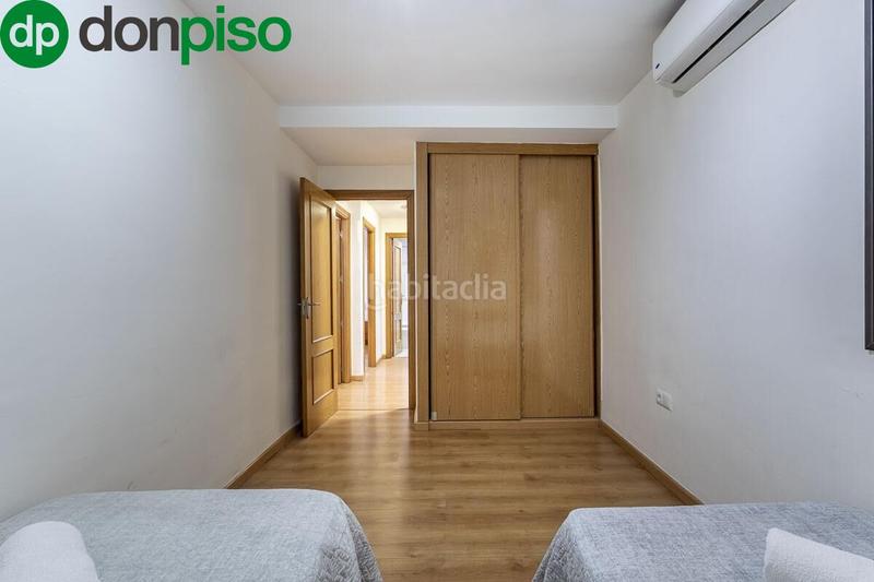 Foto 17bca43a-80c8-46e4-8c5b-d9f418088bdd. Piso  de 2 dormitorios plaza garaje trastero en calle principal b avda. madrid en Monachil