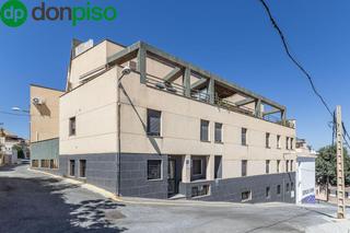 Appartamento  Avenida madrid. Piso de 2 dormitorios  plaza garaje  trastero en calle principal