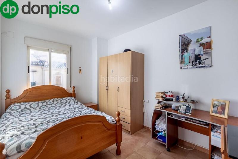 Foto d35d8167-5bbf-4c99-85f7-4659b6c88552. Casa adosada bonita vivienda unifamiliar zona bellavista en Cájar