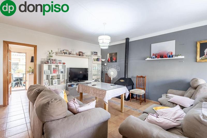 Foto e91f1280-5ceb-4360-8389-16607040fd6b. Casa adosada bonita vivienda unifamiliar zona bellavista en Cájar