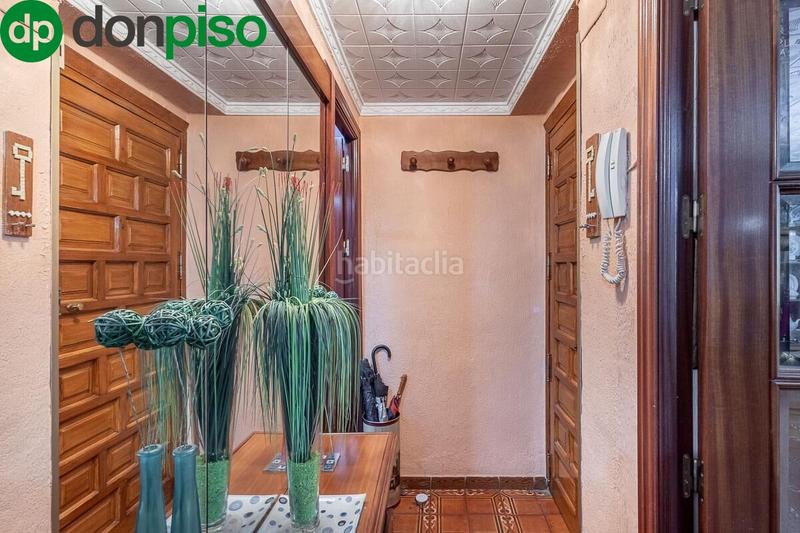 Foto c599811e-6f45-4447-95b3-99b67e246e2a. Piso magnifico piso en el zaidin exterior y con vistas despejadas! en Granada