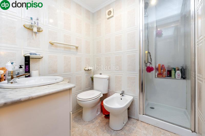 Foto 167d8420-b20f-4aa7-aa59-66c0b82faf14. Piso oportunidad única en el centro ! piso en venta en pedro antonio de alarcón en Granada