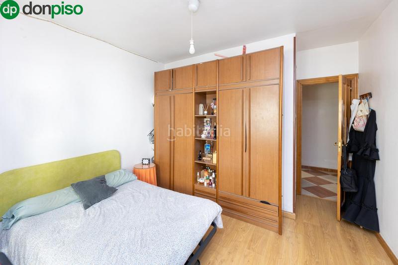 Foto 4ec88bd4-933a-4845-ae05-e41e0d34a116. Piso oportunidad única en el centro ! piso en venta en pedro antonio de alarcón en Granada