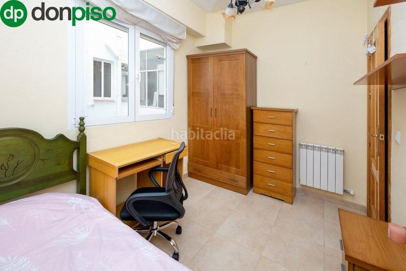 Foto 08a738ba-4f27-458c-b02c-60d7dbad5117. Piso fantástico piso en pleno centro , ideal para vivir o invertir. en Granada