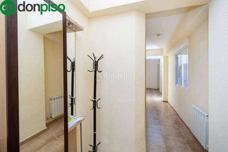 Foto 0d5786f0-5501-448c-8b5f-3f54fbeff92c. Piso fantástico piso en pleno centro , ideal para vivir o invertir. en Granada