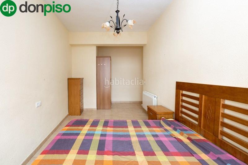 Foto 2888270b-f216-40d3-8c22-8844dc7610b9. Piso fantástico piso en pleno centro , ideal para vivir o invertir. en Granada