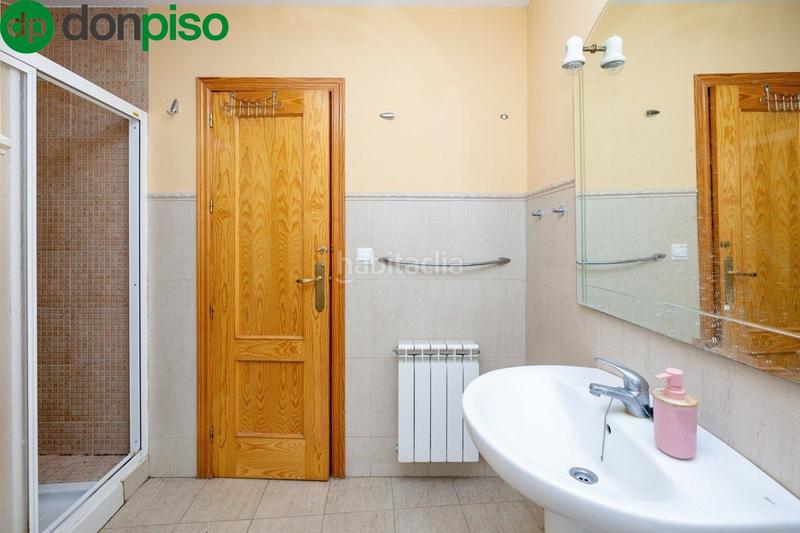 Foto 303532d3-6617-4d03-a5a7-56d844e7847b. Piso fantástico piso en pleno centro , ideal para vivir o invertir. en Granada